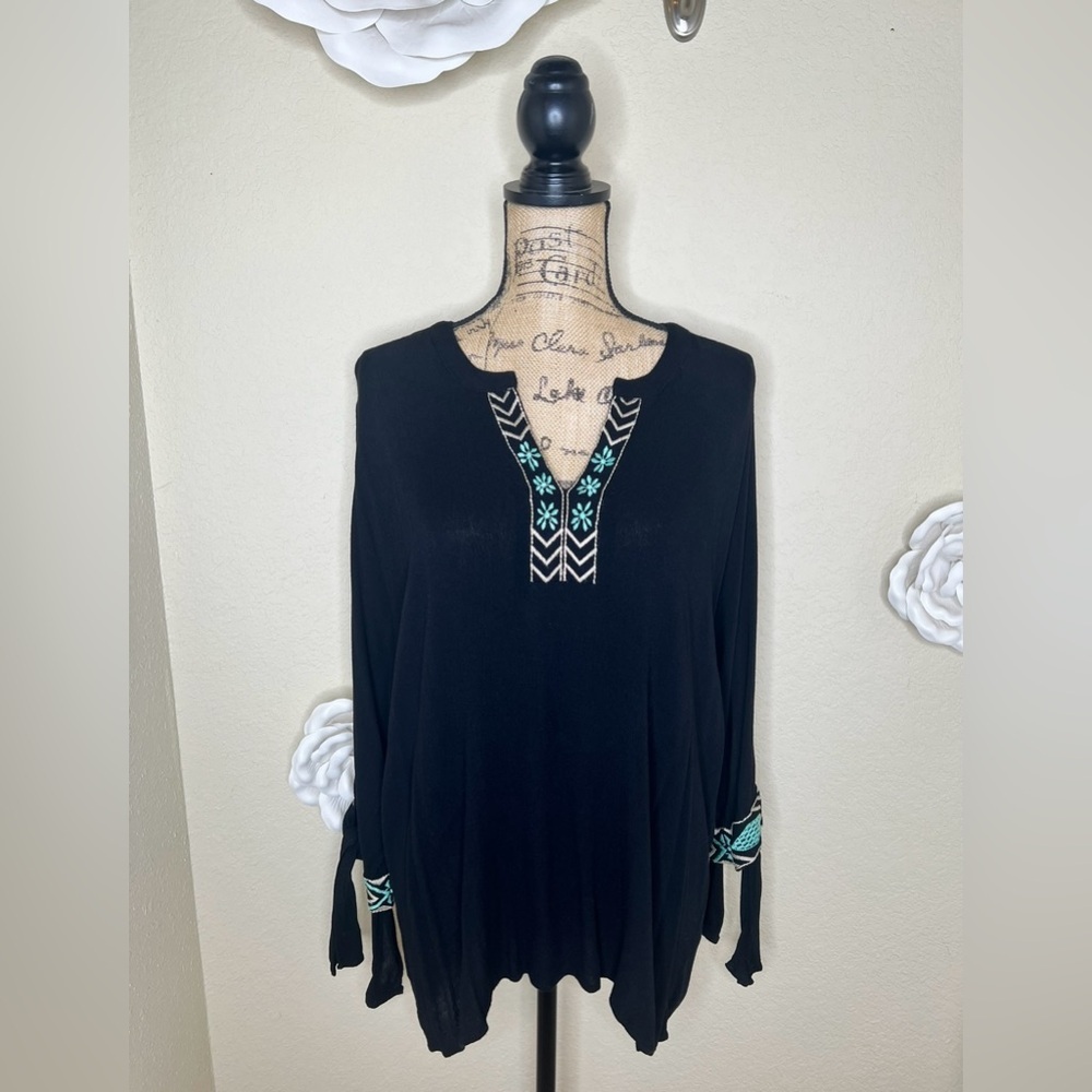NTM: Umgee Embroidered Bohemian Flowy Black with Teal & Cream Tunic Top Sz 1X
